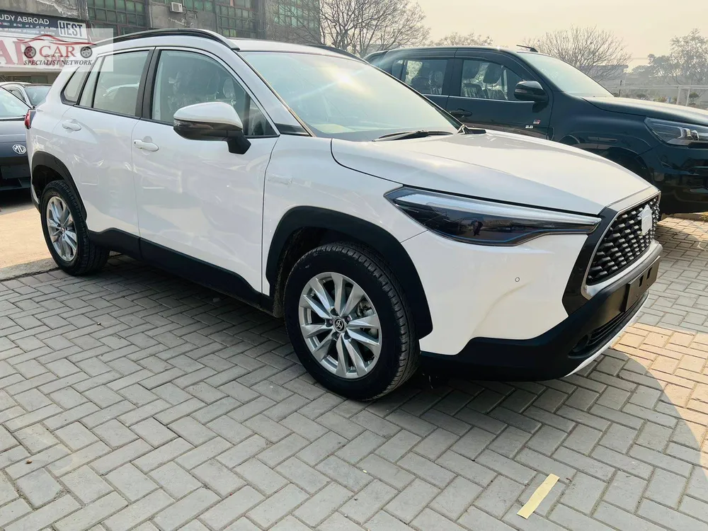 Toyota Corolla Cross 2025 for Sale in Islamabad Toyota Corolla Cross 2025 for Sale in Islamabad Image-2