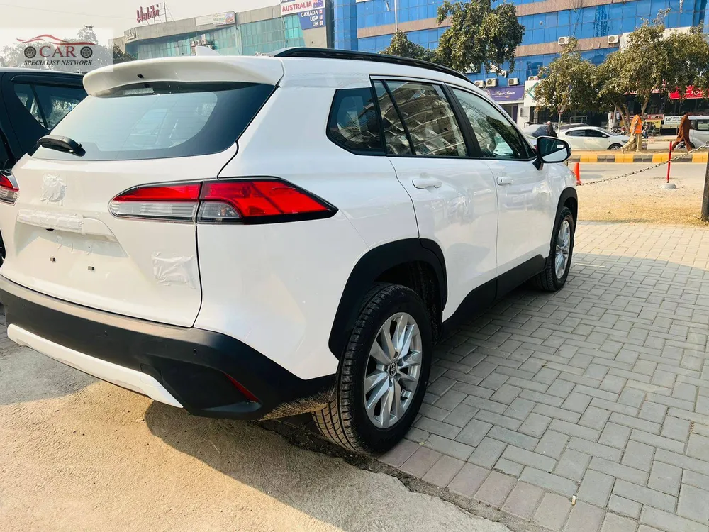 Toyota Corolla Cross 2025 for Sale in Islamabad Toyota Corolla Cross 2025 for Sale in Islamabad Image-6