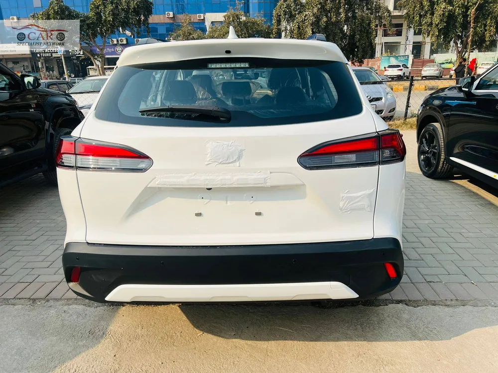 Toyota Corolla Cross 2025 for Sale in Islamabad Toyota Corolla Cross 2025 for Sale in Islamabad Image-8