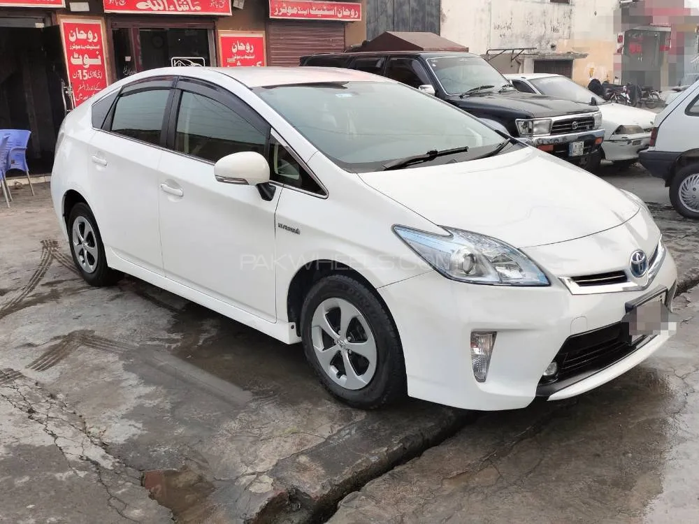 Toyota Prius 2013 for sale in Gujranwala