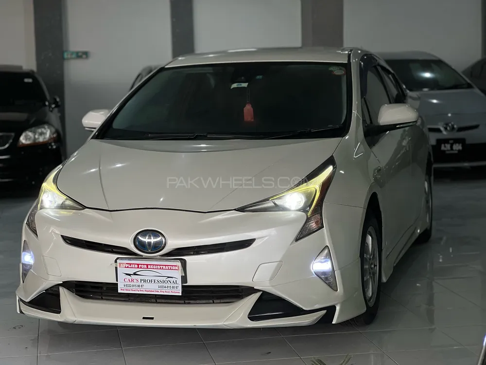 Toyota Prius 2016 for sale in Peshawar