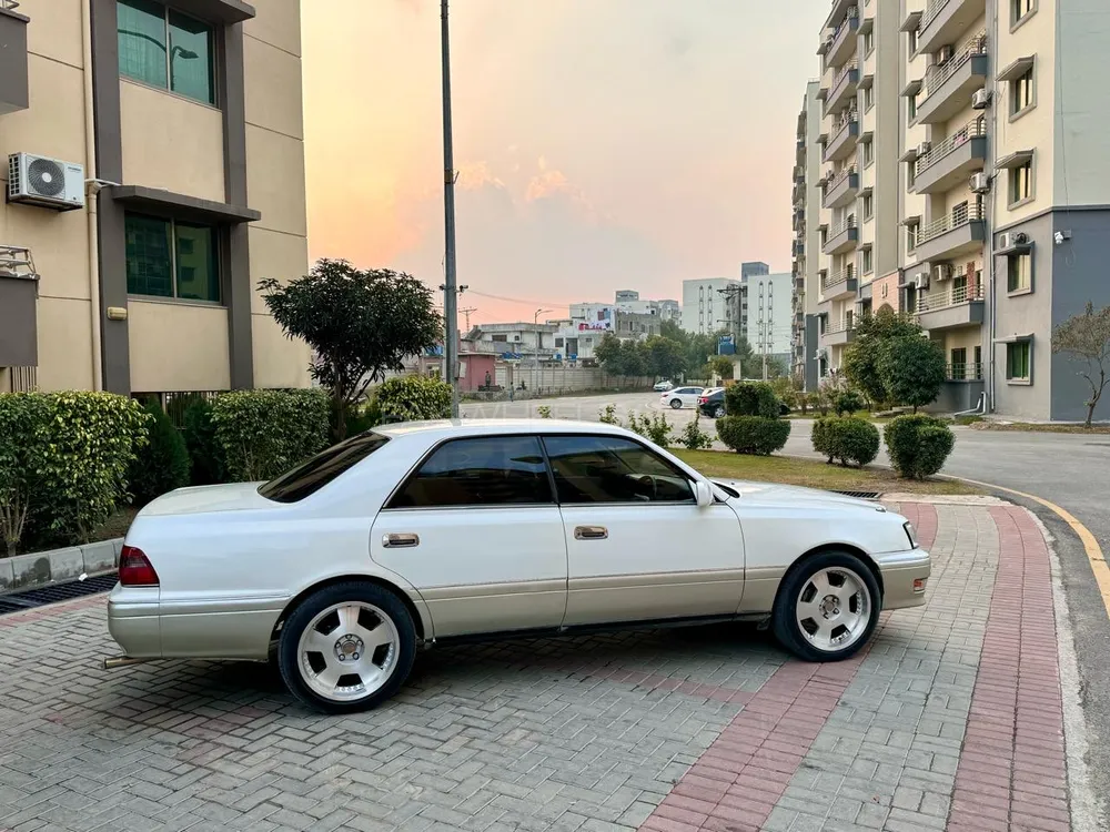 Toyota Crown 1995 for sale in Lahore