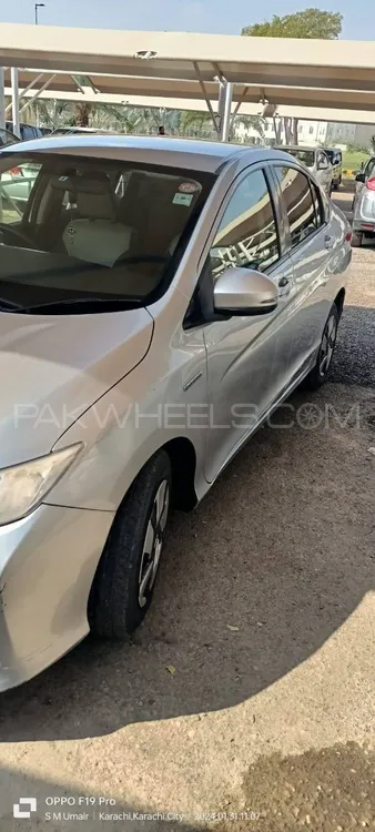 Honda Grace Hybrid 2015 for sale in Karachi