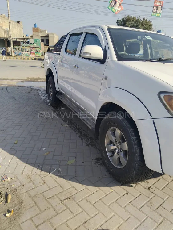 Toyota Hilux 2010 for sale in Lahore