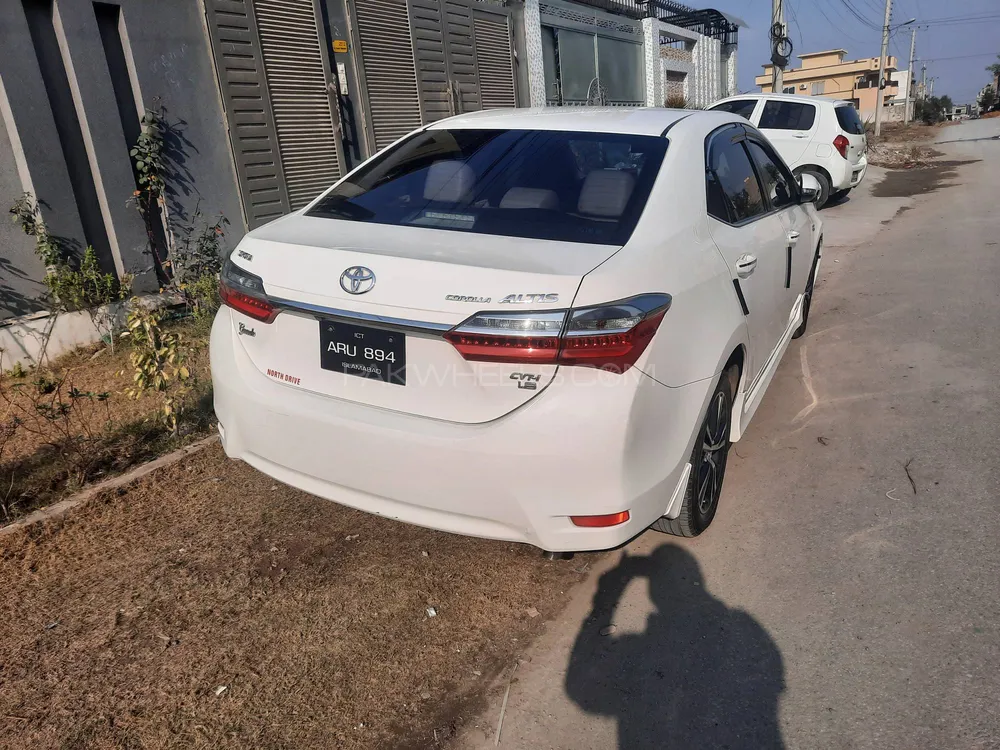 Toyota Corolla 2020 for sale in Peshawar