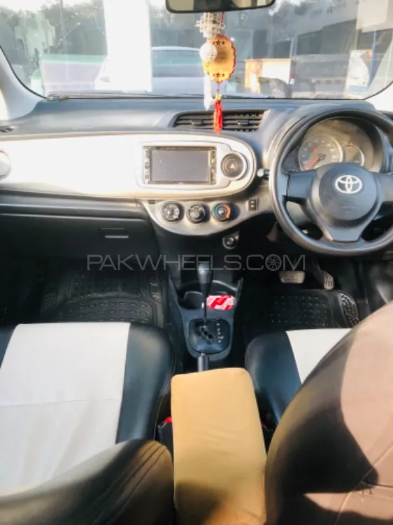 Toyota Vitz 2016 for sale in Multan