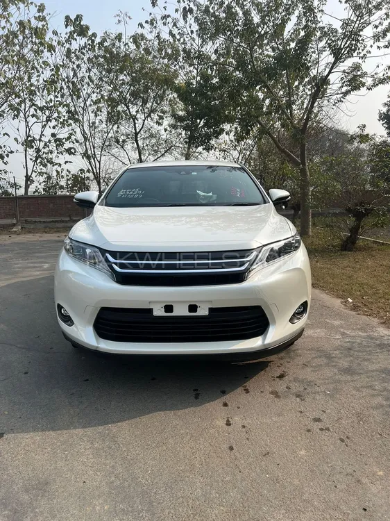 Toyota Harrier 2016 for sale in Lahore