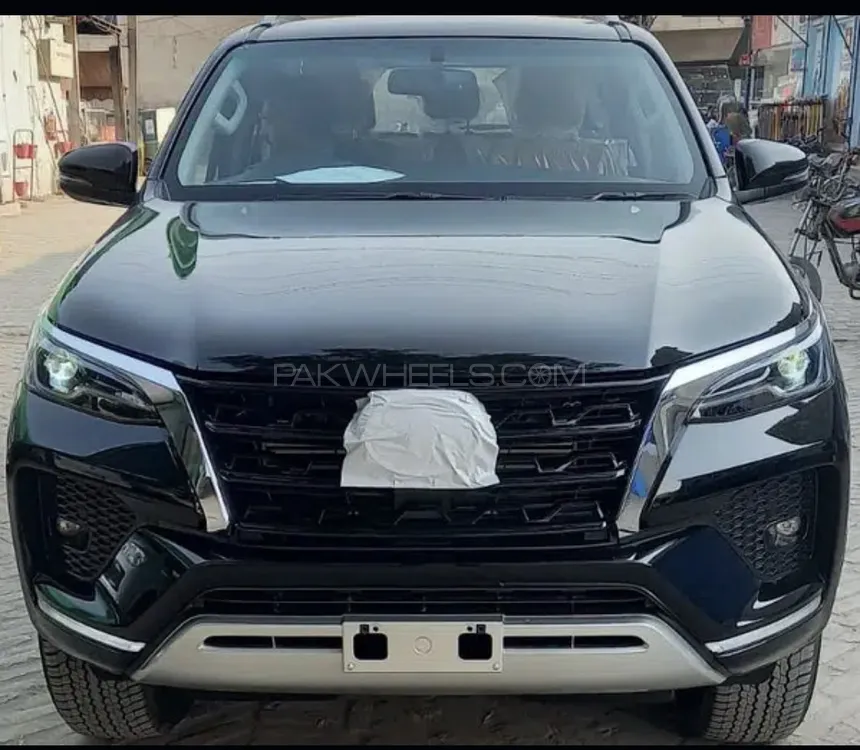 Toyota Fortuner 2023 for sale in Lahore