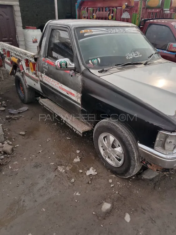 Toyota Hilux 1988 for sale in Peshawar