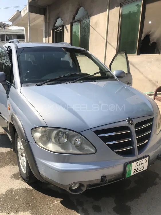SsangYong Stavic 2005 for Sale in Islamabad Image-1