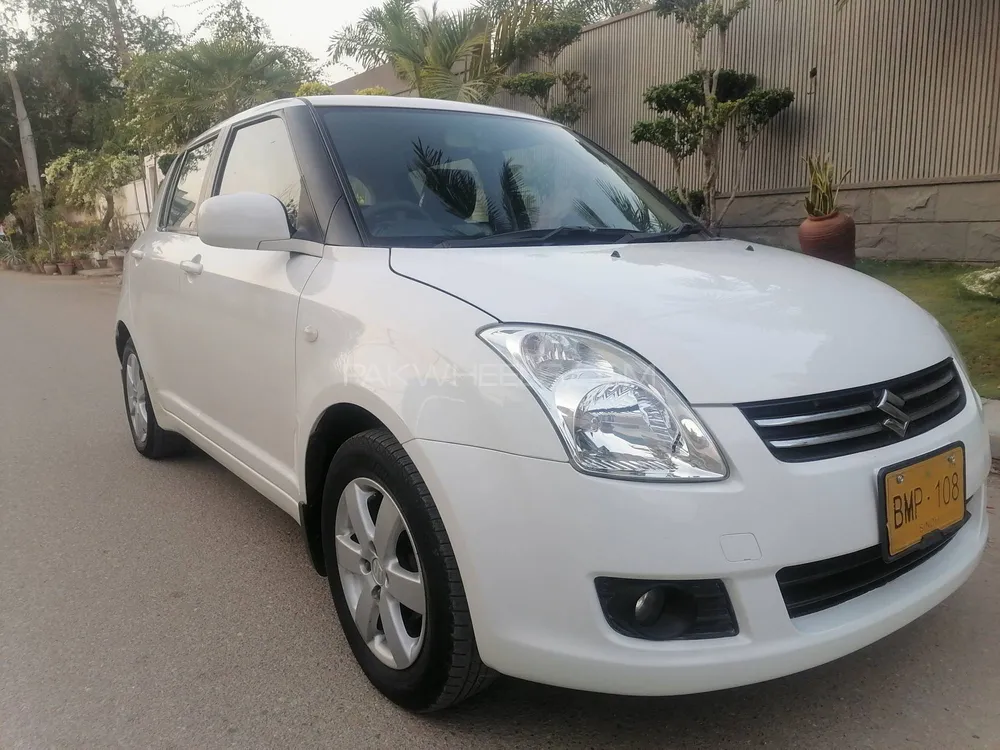 Suzuki Swift DLX Automatic 1.3 Navigation 2019 for sale in Karachi ...