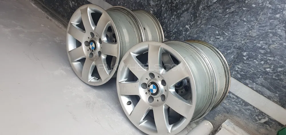 BMW 16 inch genuine alloy rims.  Image-1