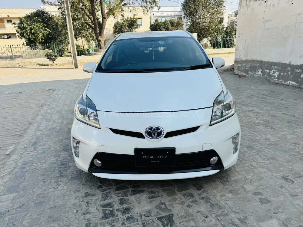 Toyota Prius 2012 for sale in Multan