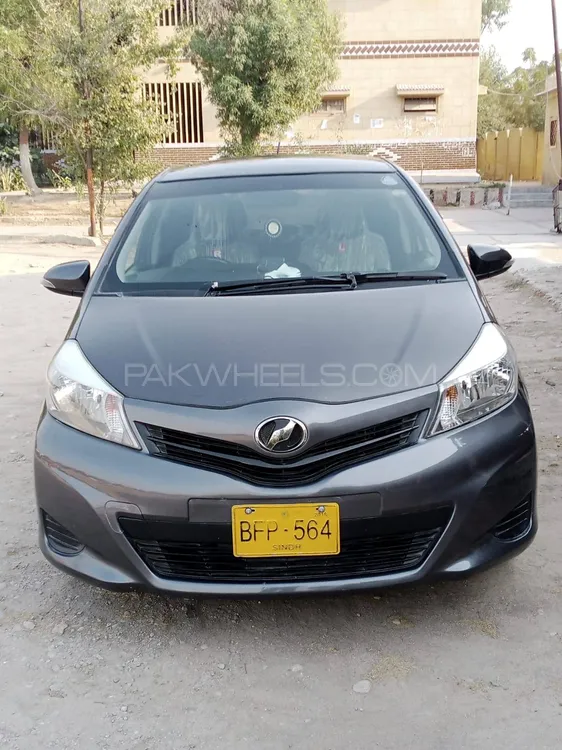 Toyota Vitz F Chambre A Paris Collection 1.0 2013 for sale in Karachi ...