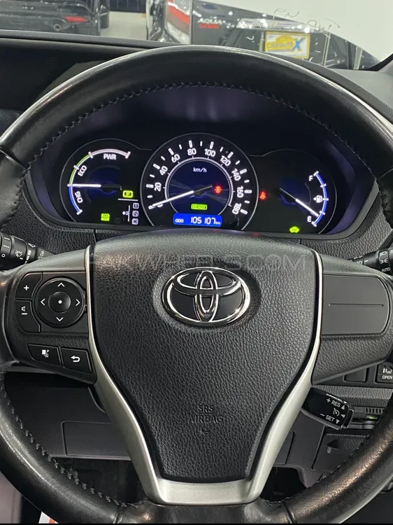 Toyota Voxy 2018 for Sale in Peshawar Toyota Voxy 2018 for Sale in Peshawar Image-12
