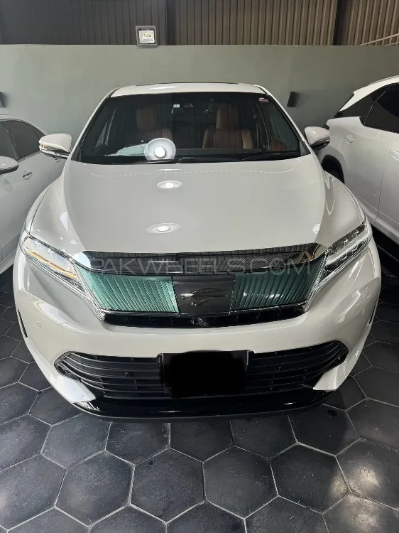 Toyota Harrier 2018 for Sale in Lahore Image-1