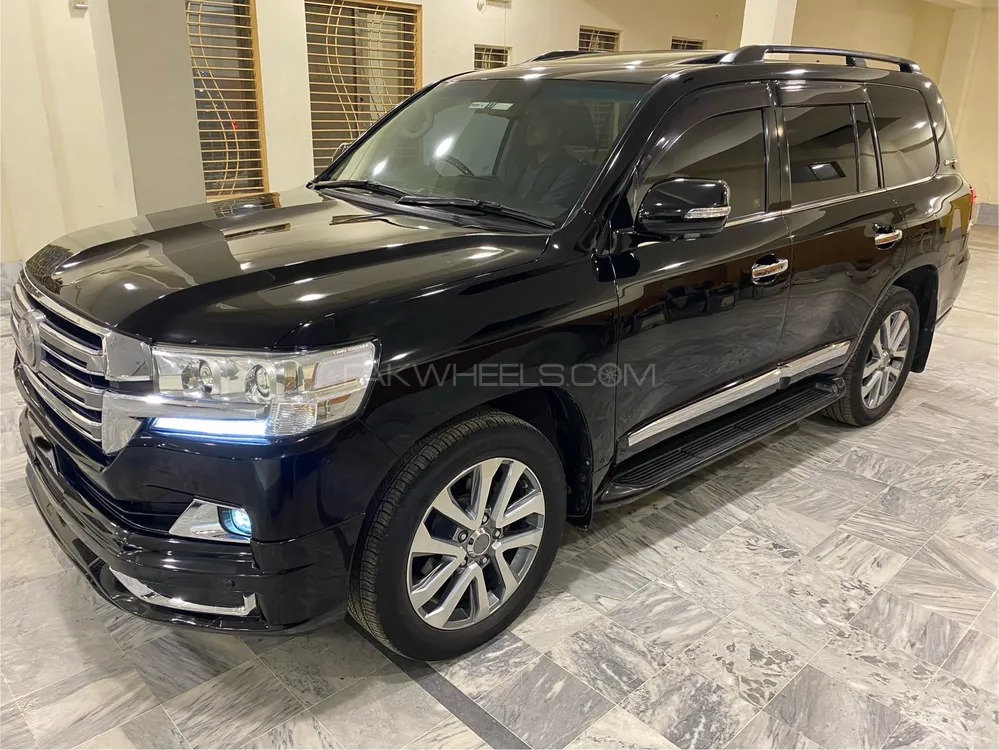 Toyota Land Cruiser 2011 for sale in Kharian