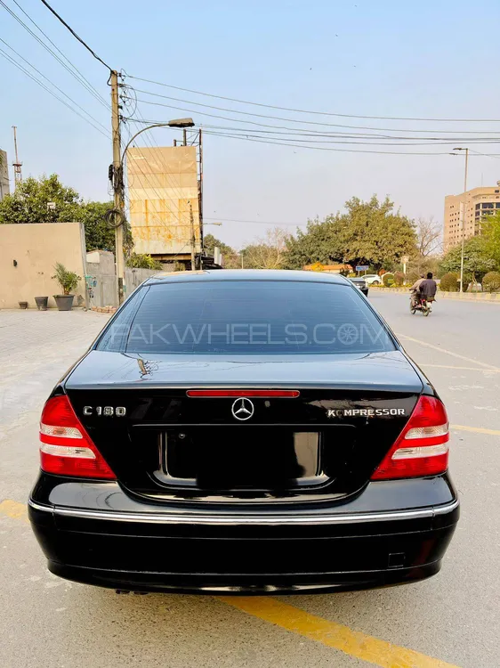 Mercedes Benz C Class 2006 for sale in Faisalabad