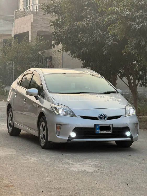 Toyota Prius 2012 for sale in Faisalabad