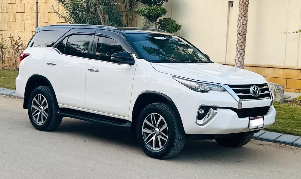 Toyota Fortuner 2021 for sale in Karachi