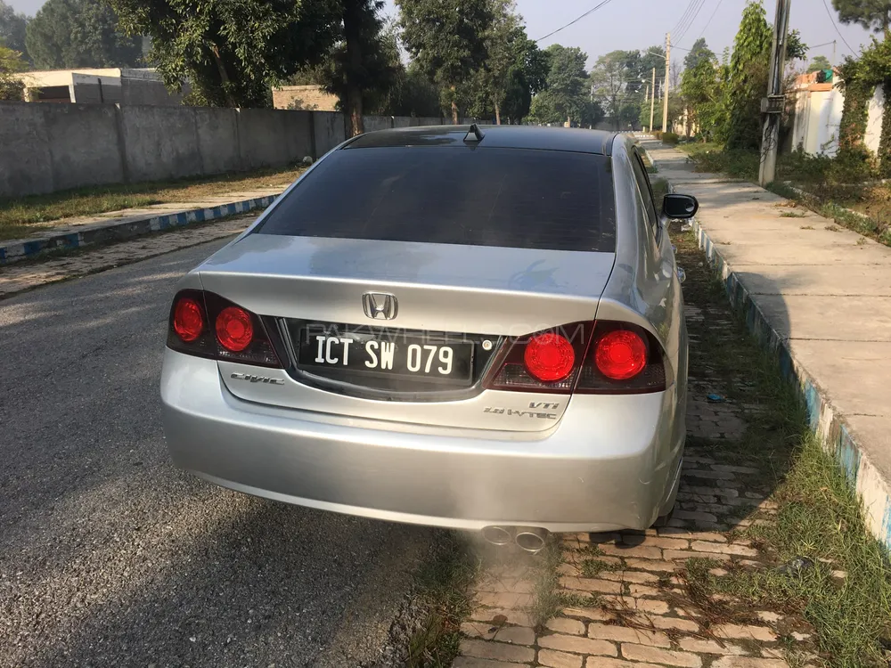 Honda Civic 2011 for Sale in Nowshera cantt Image-1