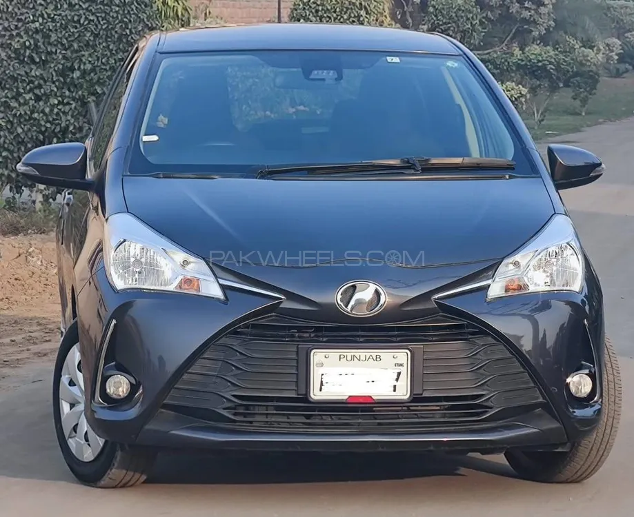 Toyota Vitz 2019 for Sale in Wazirabad Image-1