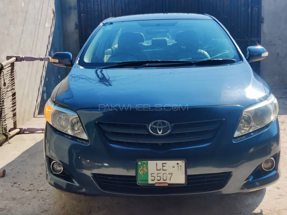 Toyota Corolla 2011 for Sale in Jhang Image-1
