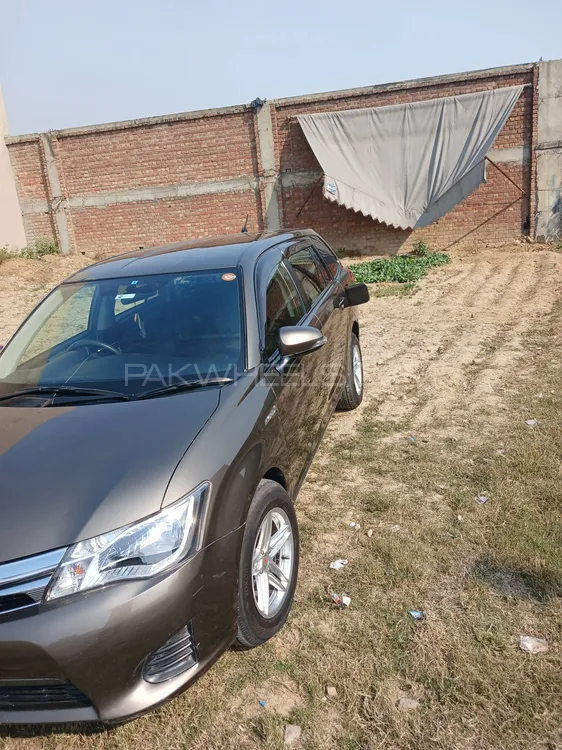 Toyota Corolla Fielder 2015 for Sale in Gujranwala Image-1