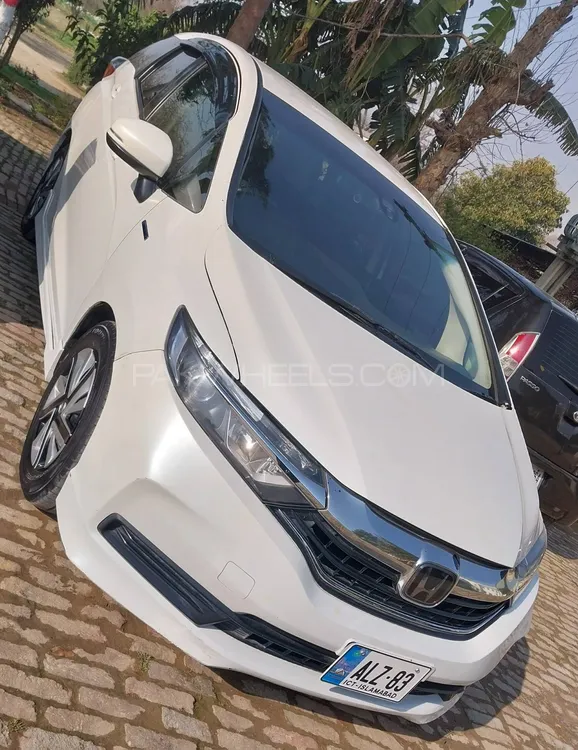 Honda Fit 2019 for Sale in Islamabad Image-1