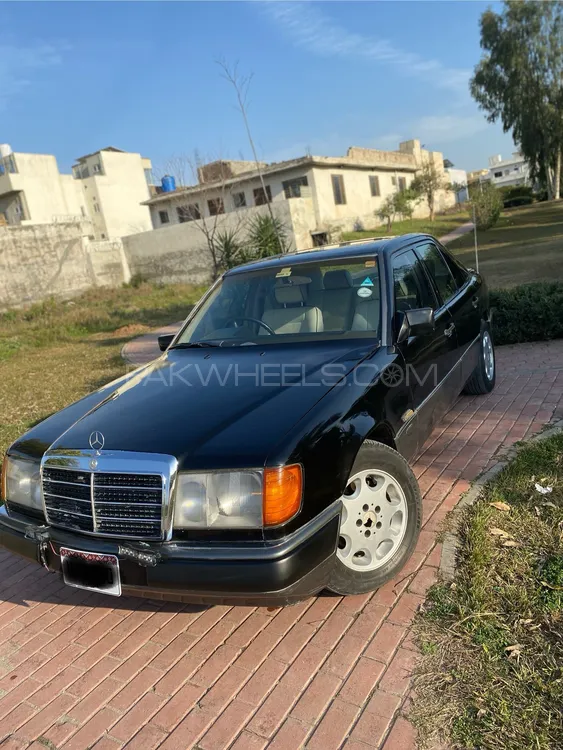Mercedes Benz E Class 1991 for Sale in Islamabad Image-1