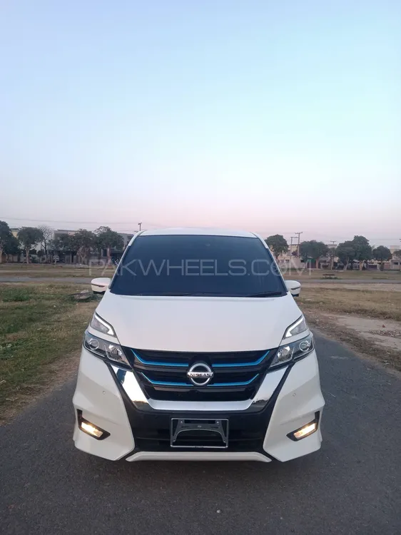 Nissan Serena 2018 for Sale in Sialkot Image-1