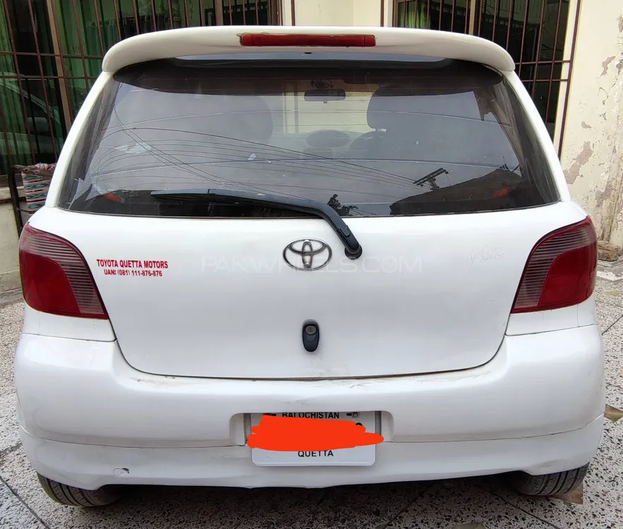 Toyota Vitz 2000 for sale in Quetta