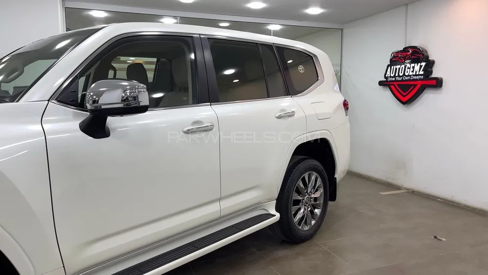 Toyota Land Cruiser 2022 for sale in Lahore