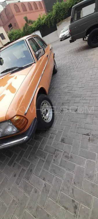 Mercedes Benz E Class 1977 for sale in Lahore