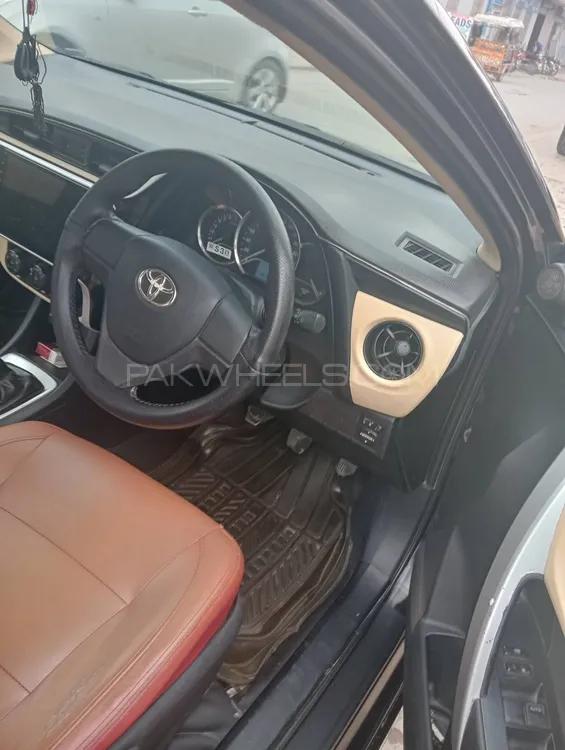 Toyota Corolla 2017 for sale in Chak jhumra