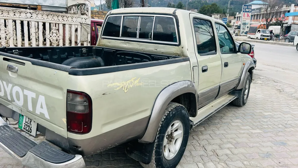 Toyota Hilux 2002 for sale in Abbottabad