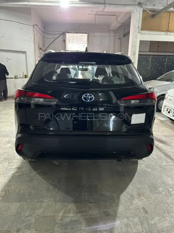 Toyota Corolla Cross HEV 2024 for Sale in Lahore Image-1