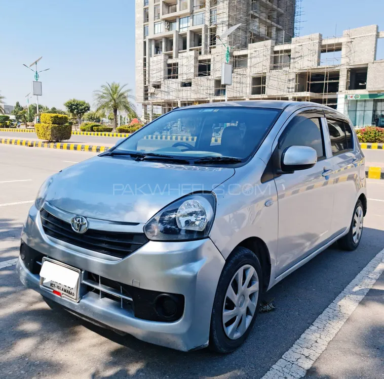Toyota Pixis Epoch 2014 for Sale in Islamabad Image-1