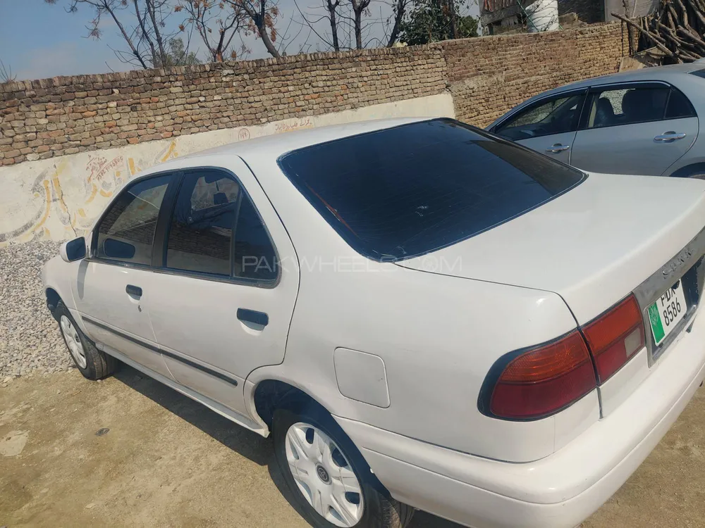Nissan Sunny 2000 for sale in Swabi