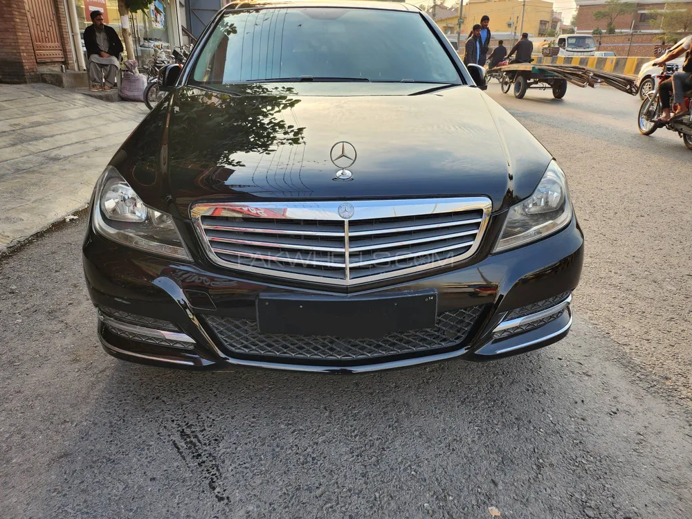 Mercedes Benz C Class 2013 for Sale in Multan Image-1