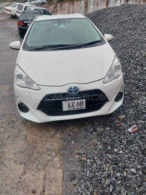 Toyota Aqua 2017 for Sale in Muzaffarabad Image-1