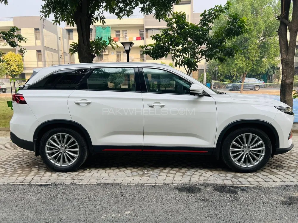 Changan Oshan X7 2023 for Sale in Wah cantt Image-1