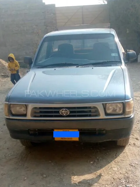Toyota Hilux 2002 for sale in Peshawar