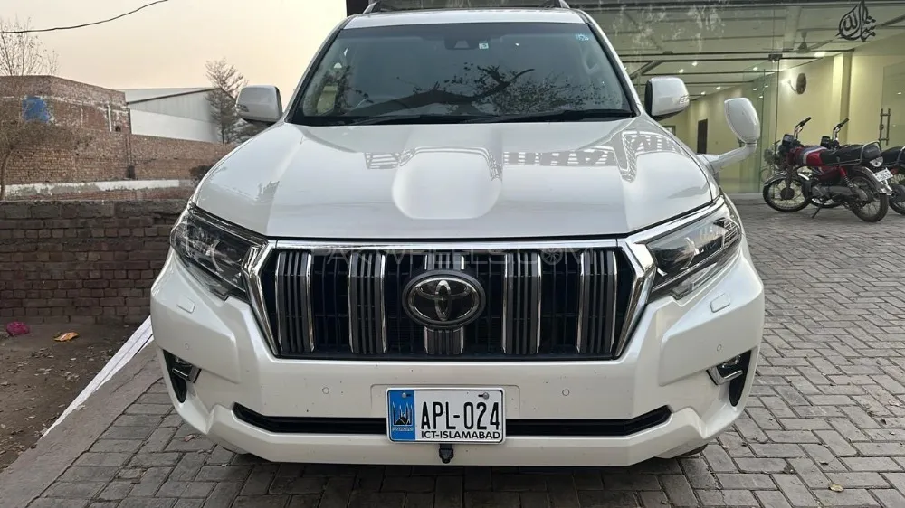 Toyota Prado 2019 for Sale in Jhang Image-1