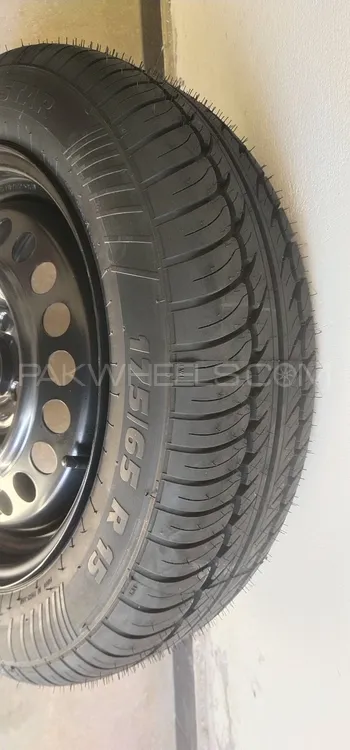 tyre for sale Image-1