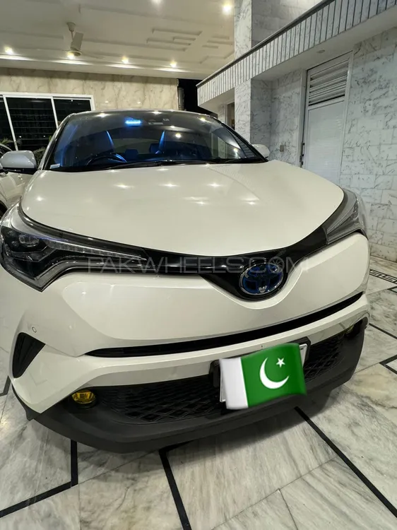 Toyota C-HR 2018 for Sale in Faisalabad Image-1