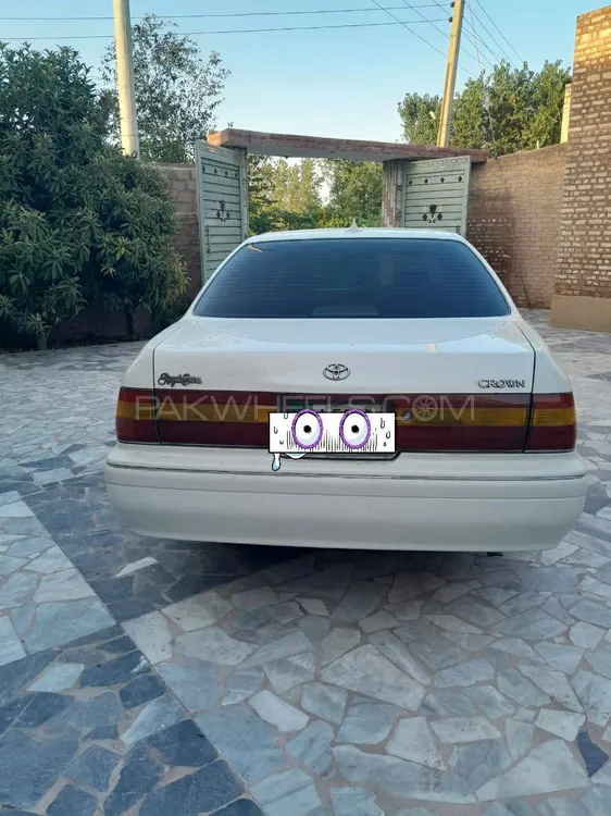 Toyota Crown 2010 for sale in Peshawar