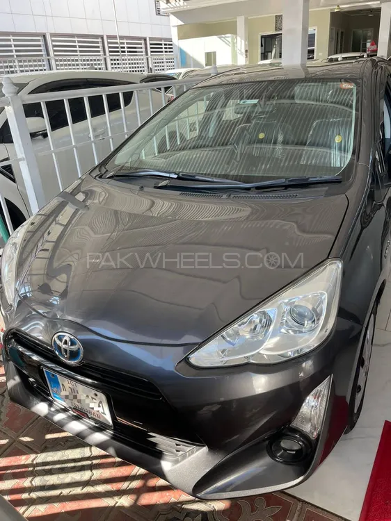Toyota Aqua 2015 for Sale in Peshawar Image-1