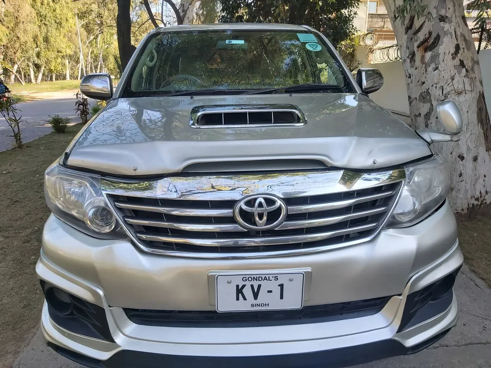 Toyota Hilux 2012 for Sale in Islamabad Image-1