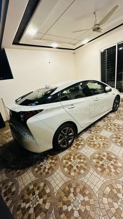 Toyota Prius 2020 for Sale in Faisalabad Image-1